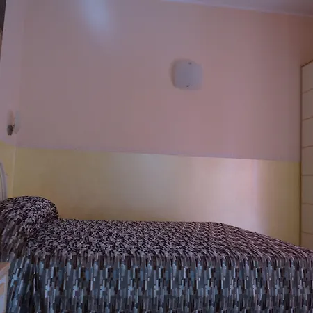 לינה וארוחת בוקר Lo Sparviero צ'יוויטה