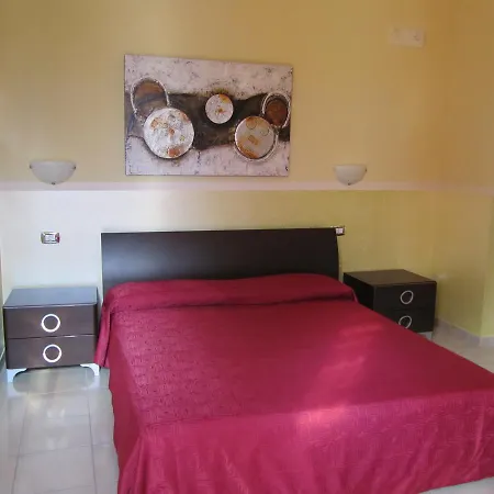 Lo Sparviero B&B 치비타