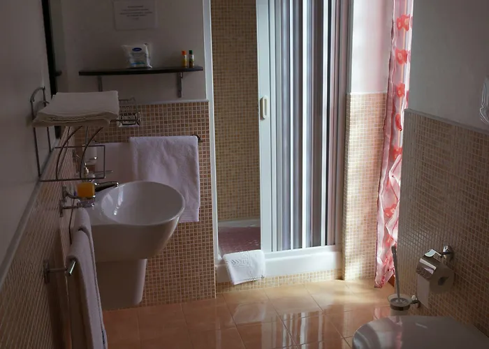 Lo Sparviero Frühstückspension 3*