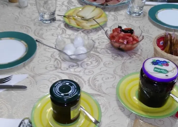 Frühstückspension Lo Sparviero 3*