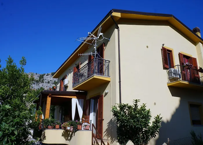 Lo Sparviero Frühstückspension 3*