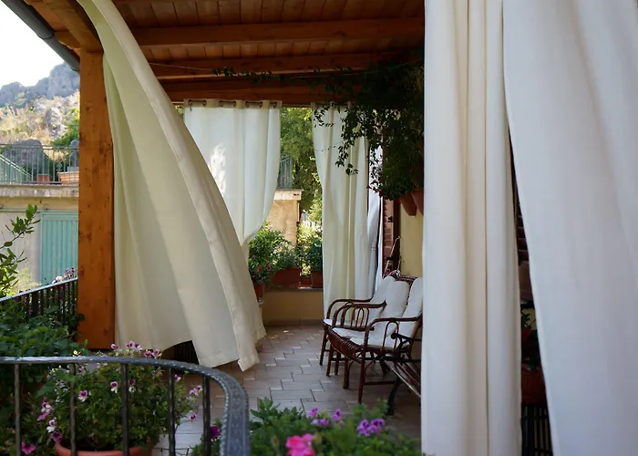 Lo Sparviero Frühstückspension